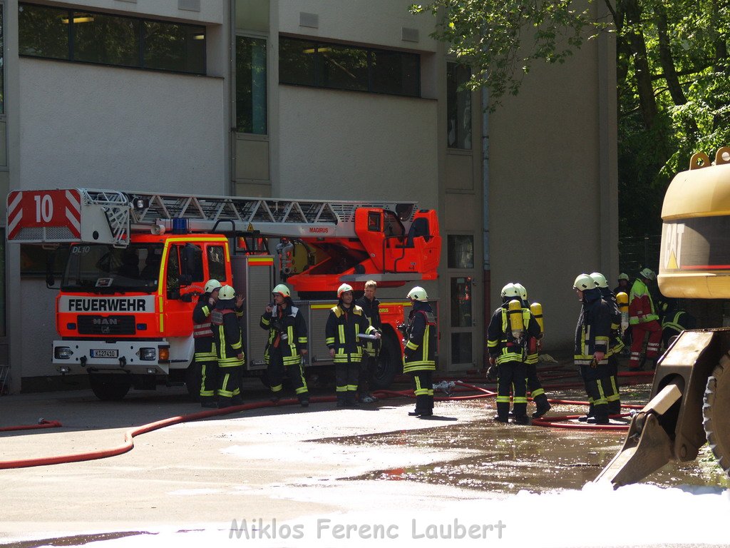 Brand Schule Koeln Gremberg Lohmarerstr P499.JPG